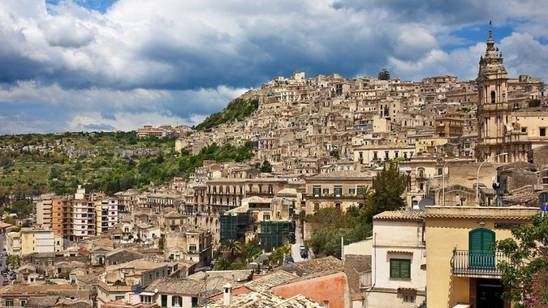 Caltagirone: chiuso un tratto della via Circovallazione