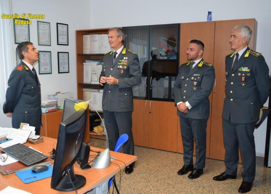 Guardia di Finanza: il Comandante interregionale dell’Italia sud-occidentale in visita ispettiva a Ragusa