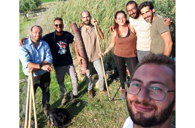 Centro educazione ambientale impegnato in un’attività di riforestazione tra Niscemi e Gela 