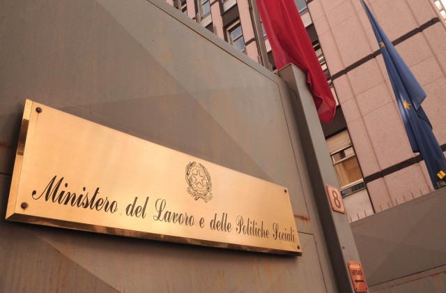 Ministero Lavoro: decontribuzione Sud prorogata fino al 31 dicembre 2023