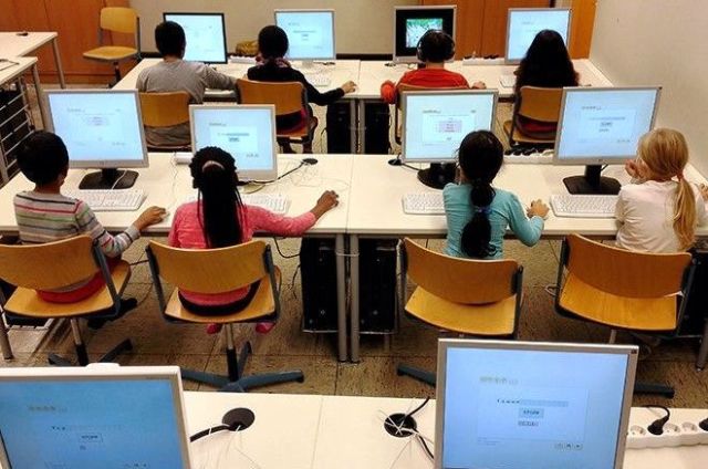 Didattica online: fondi immediati per scuole e studenti con difficoltà economiche, da Regione