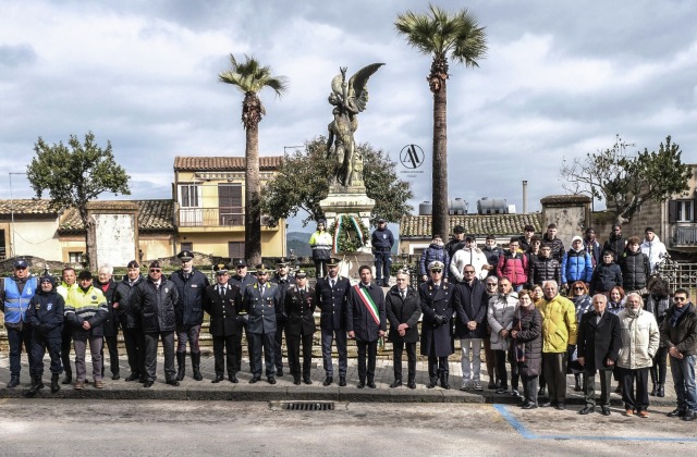 Caltagirone. 10 febbraio, "Giorno del Ricordo". Cerimonia al Monumento ai Caduti, in via Roma, su iniziativa della Società calatina di storia patria e cultura e del Comune