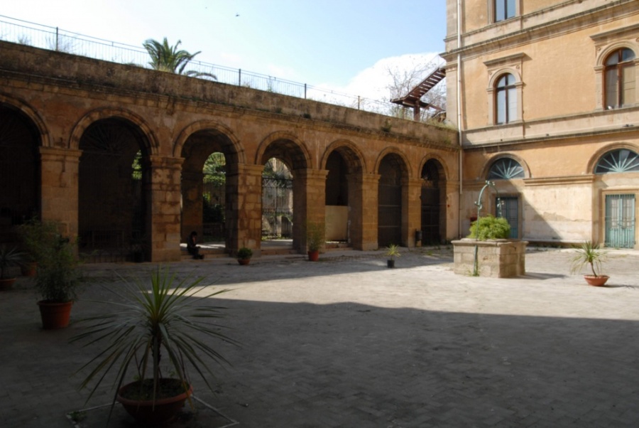 Caltagirone, domani incontro sull'incendio che distrusse la biblioteca nel 1901