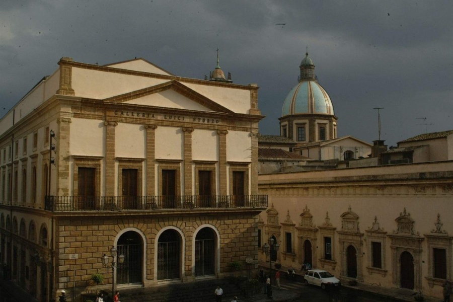 Caltagirone: dal 2 dicembre al 17 gennaio 2016 "Natale in vetrina"