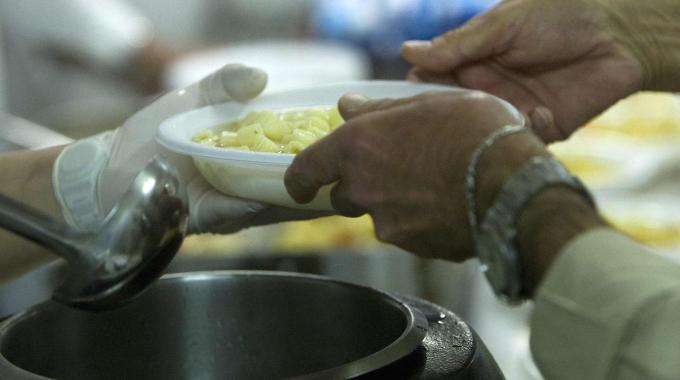 Caltagirone: domani la mensa dei poveri apre le porte alla stampa