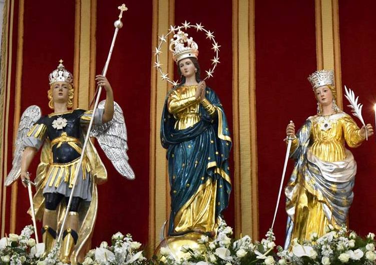 Grammichele ha festeggiato l'Immacolata, con i vescovi Calogero Peri e Michele Pennisi