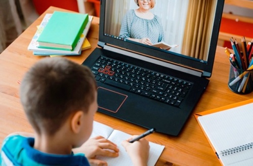 Dad ieri e oggi, non è mai troppo tardi. E il Progetto P.I.T.E.R. non lascia soli ragazzi e genitori