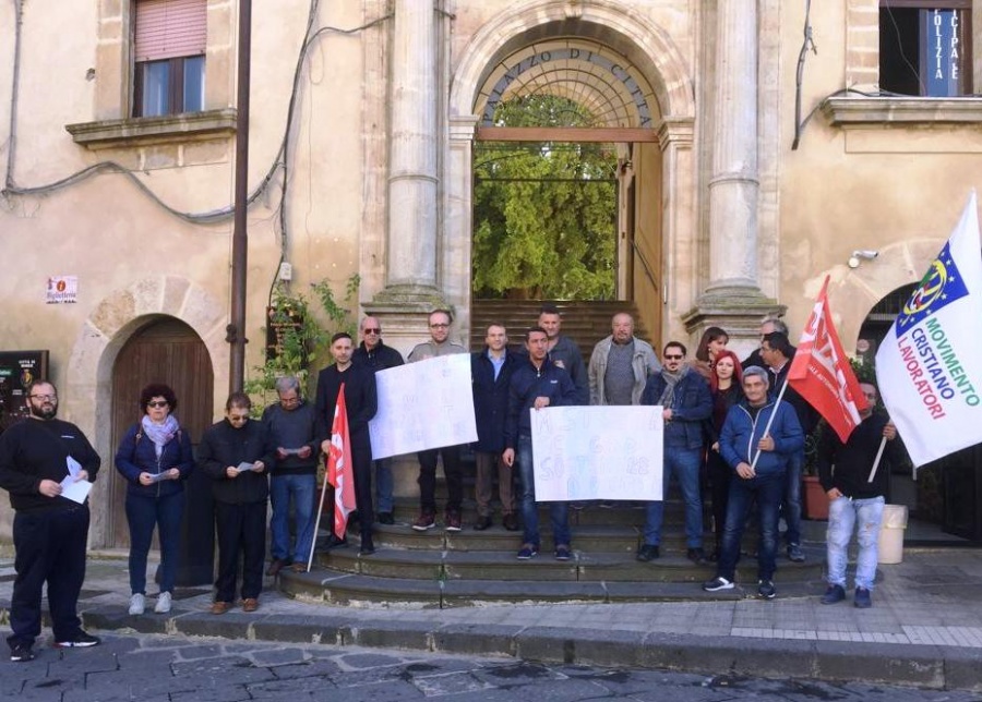 "Per il lavoro a Mineo: rose o spine?". Paolo Ragusa sul sit-in di ieri e sul dire del Sindaco