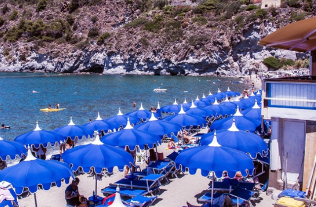 13,5 milioni ai comuni per spiagge e laghi sicuri, contrasto a spaccio di droghe e truffe anziani