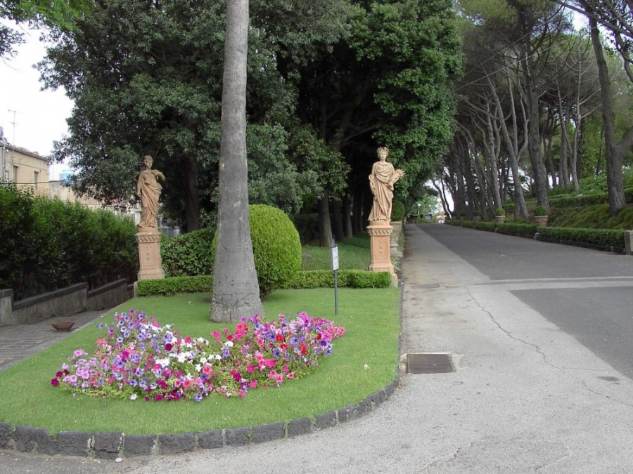 Nuovi orari per la Villa di Caltagirone