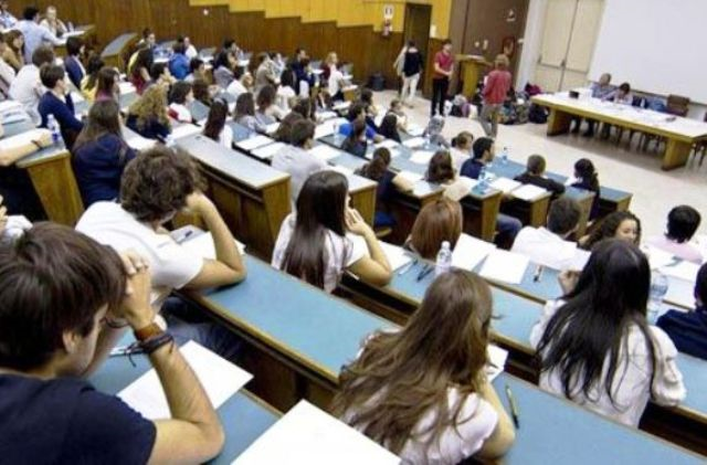 Previsto contributo straordinario per studenti universitari siciliani. Scade il 30 Aprile 2021